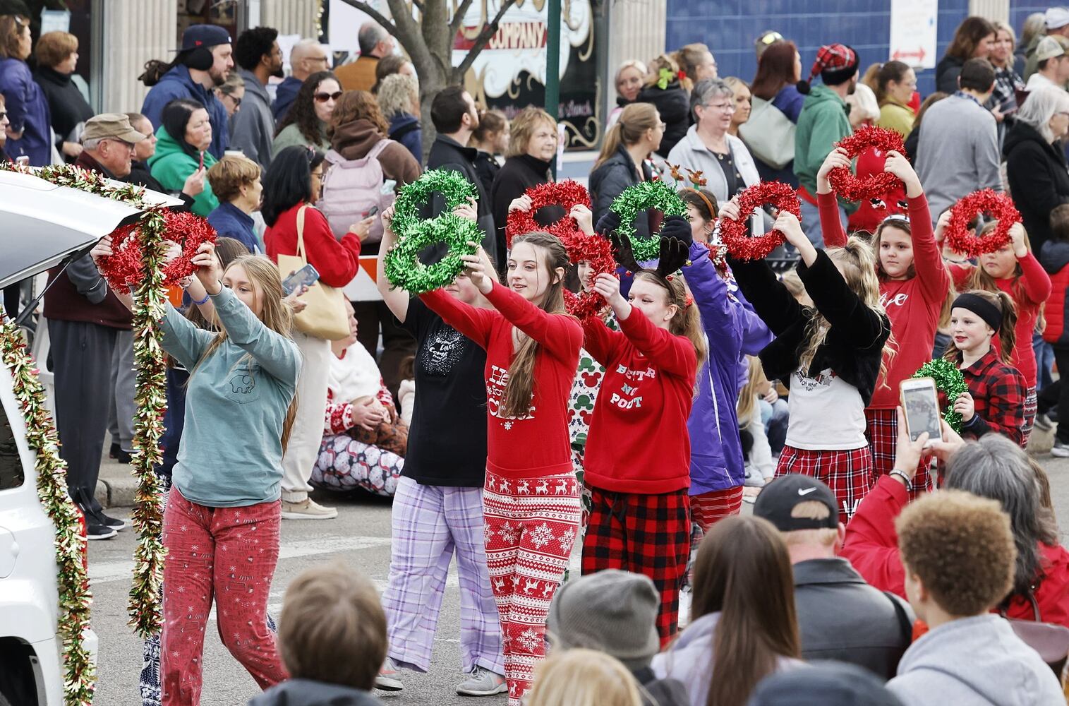 112622 Santa parade Middletown