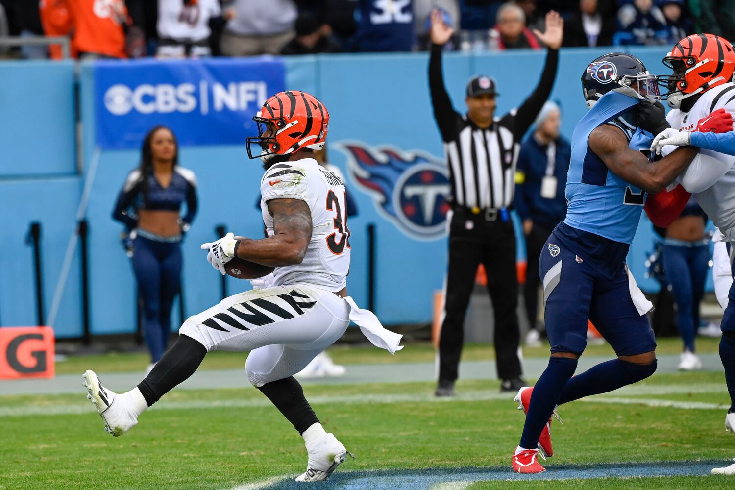 Bengals Titans Football