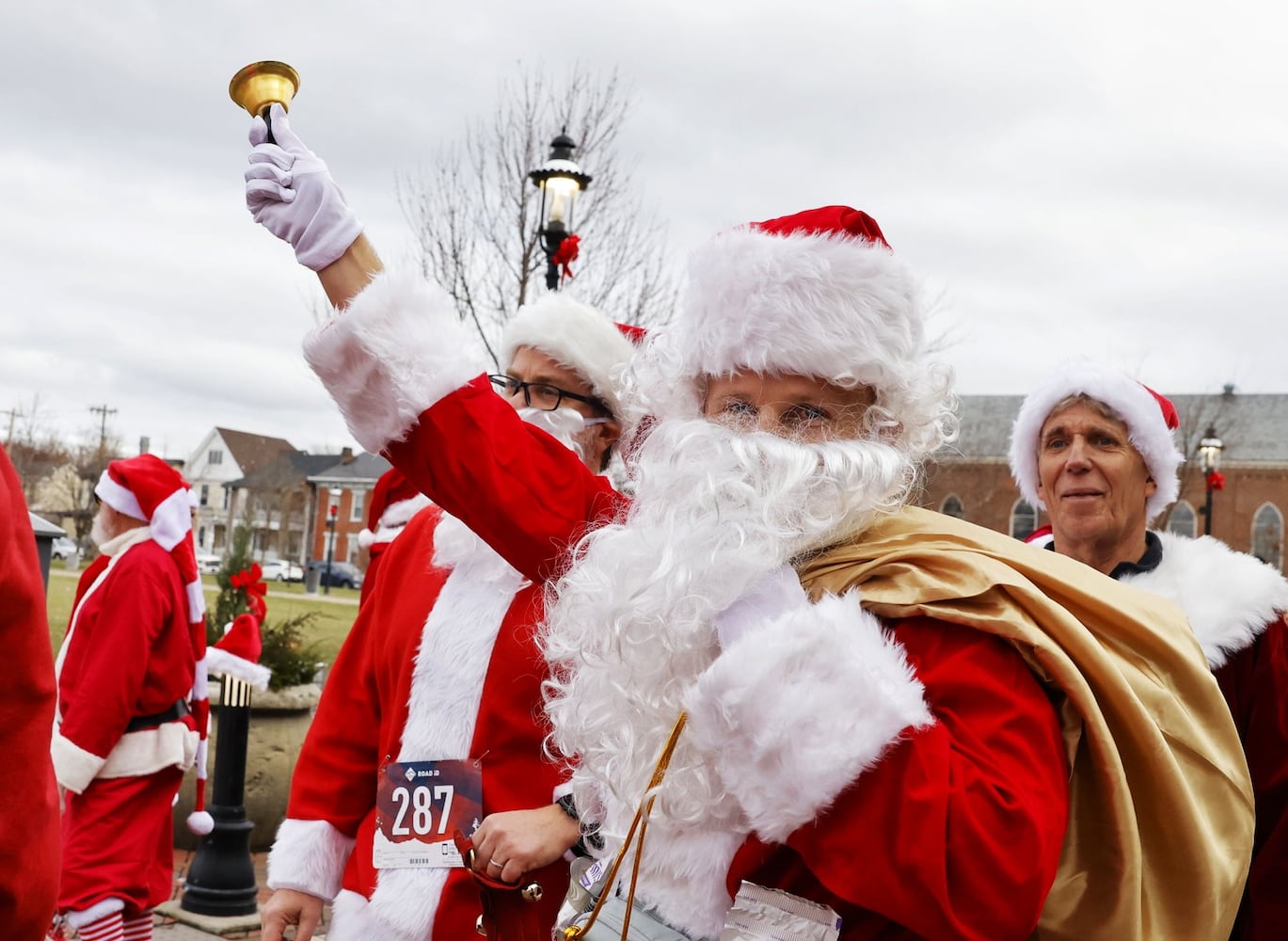 120223 SantaCon Hamilton