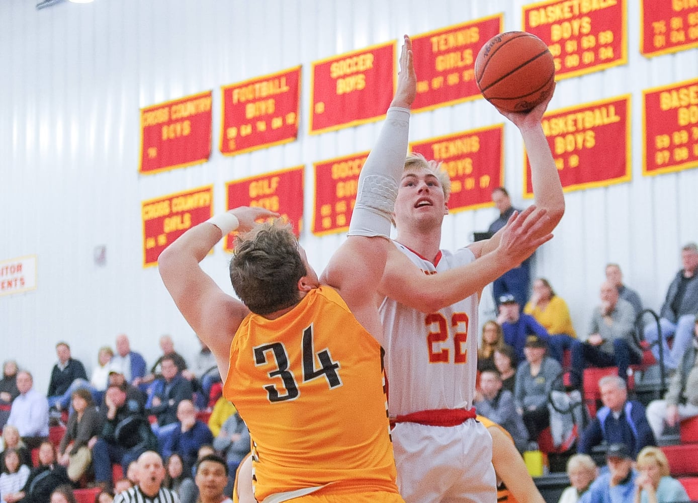 Fenwick vs Alter basketball