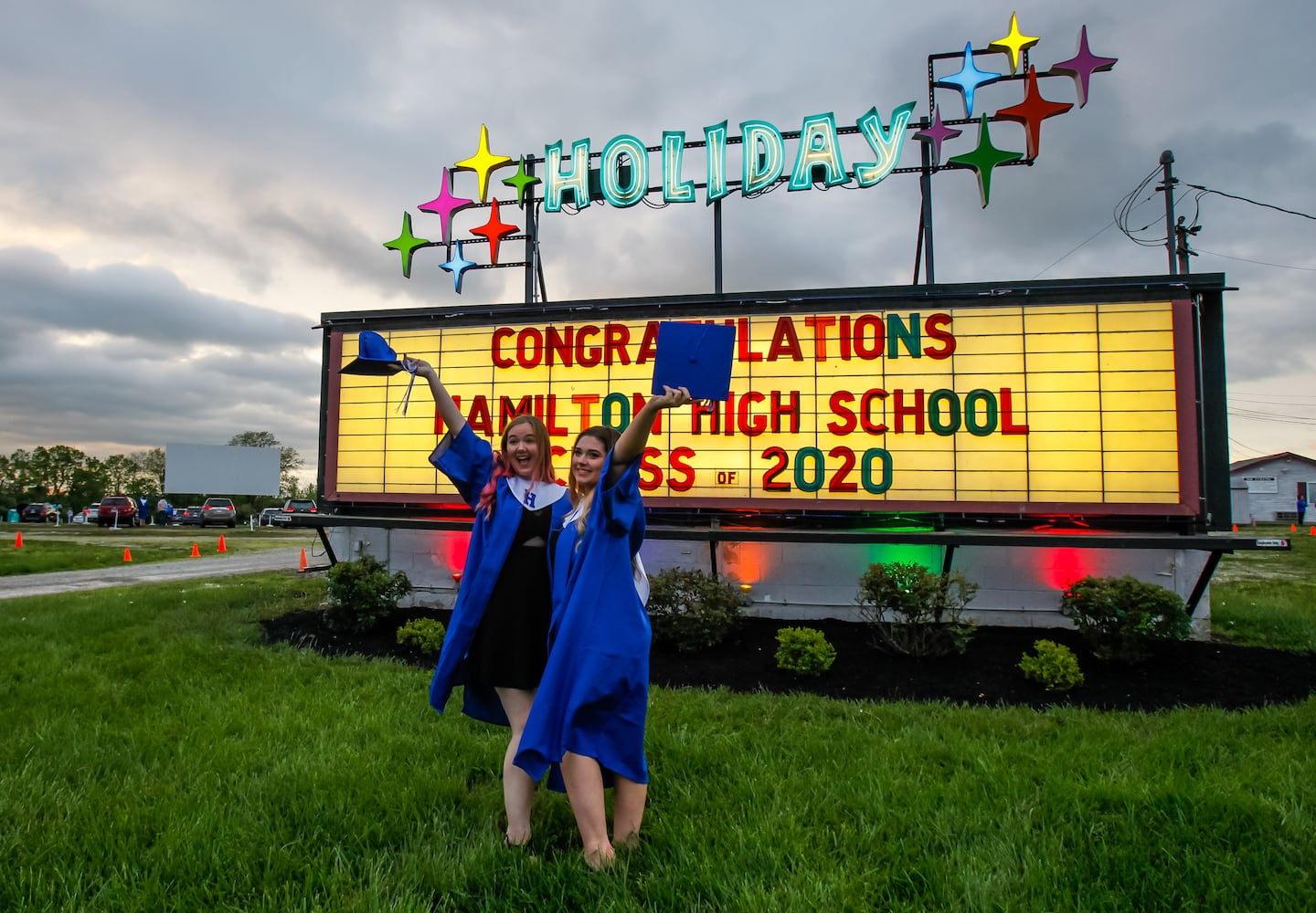 Hamilton High School seniors celebrate graduation at Holiday Auto Theatre drive-in