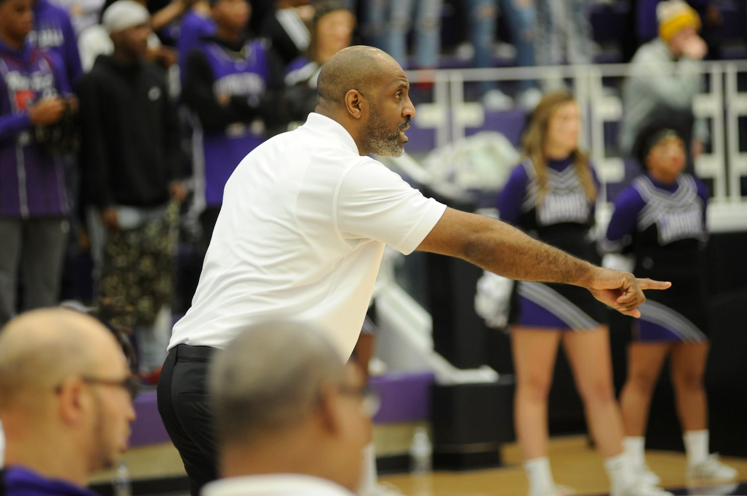 PHOTOS: Dunbar at Middletown, boys basketball