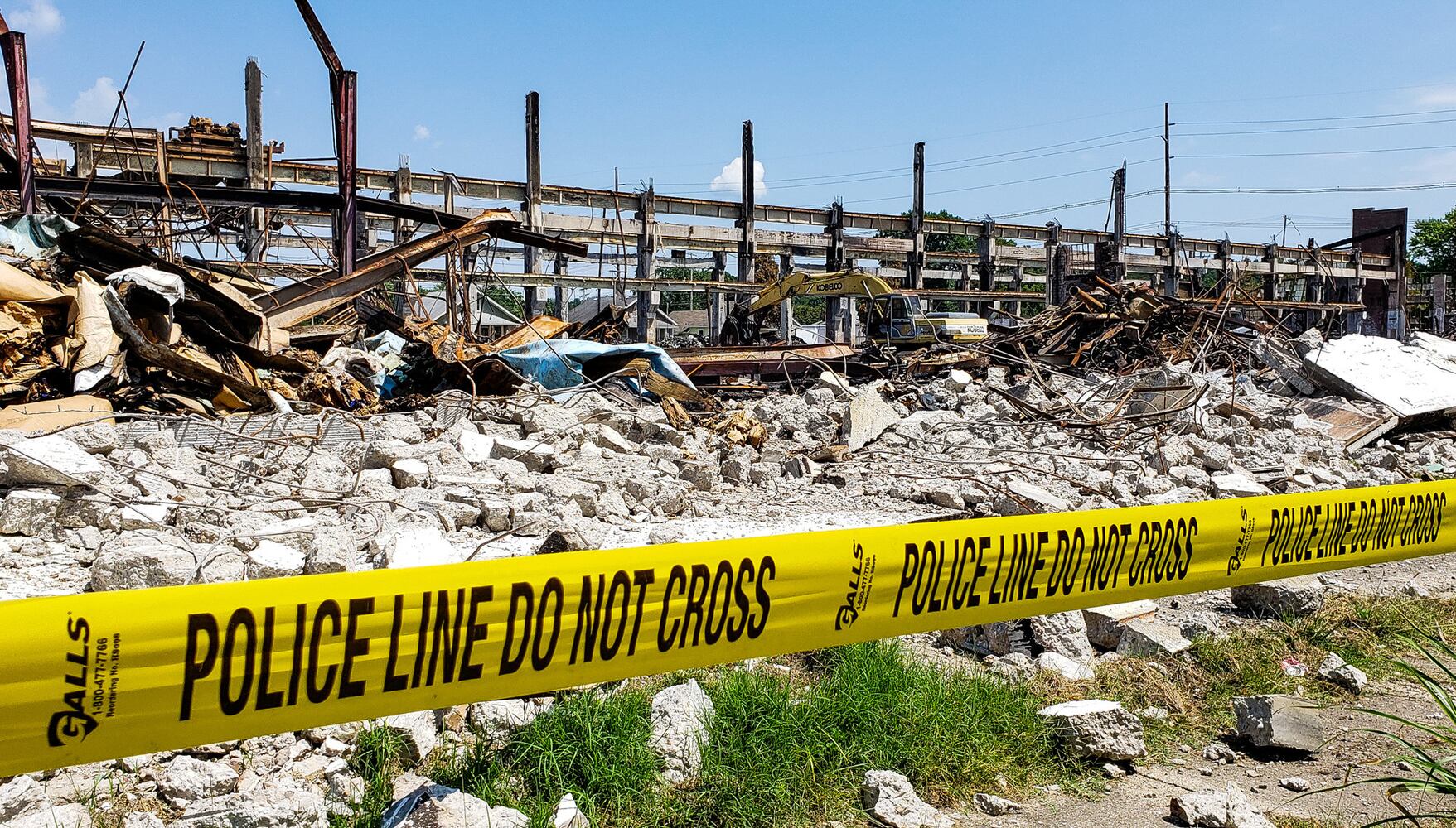 Crews demolish warehouse after massive fire in Hamilton