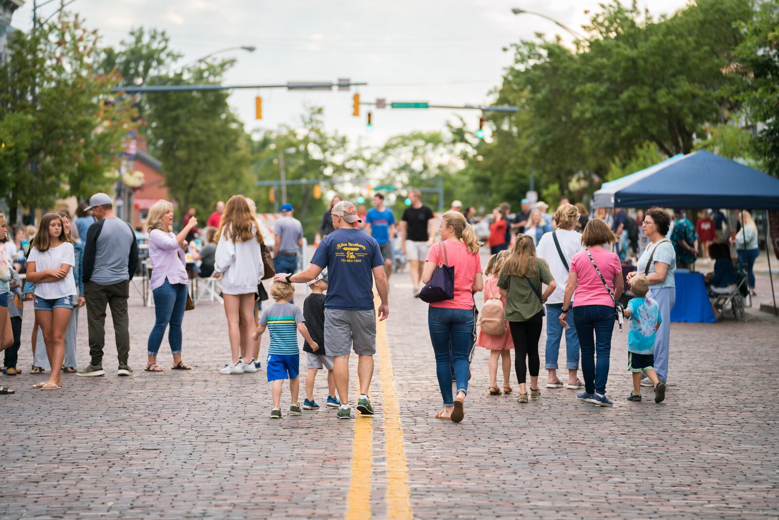 People are seen on High Street in oxford during a 2023 Red Brick Friday event. CONTRIBUTED/CITY OF OXFORD