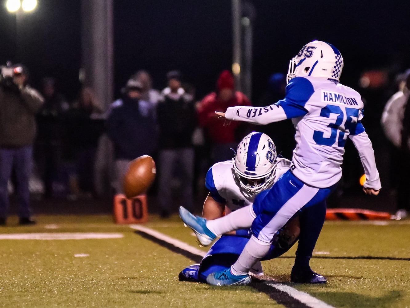 Fairfield beats Hamilton in first round of football playoffs