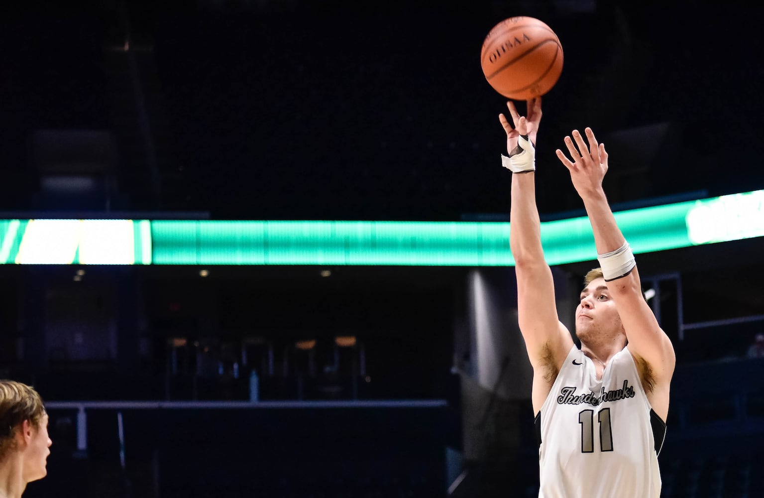 Centerville vs Moeller and Lakota East vs La Salle Regional basketball semifinals