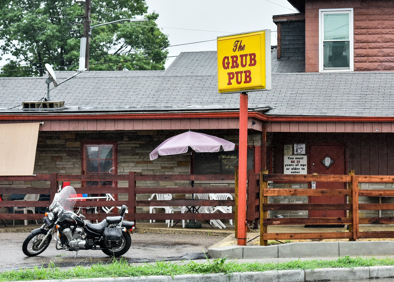 Hamilton Police have met with the owner of The Grub Pub, which was once a haven for police calls. “We met with the owner and said we are not going to put up with the criminal activity. And he took charge of the situation,” Capt. Marc McManus said. “I don’t know what the owner has done, but is seems to have worked.” 