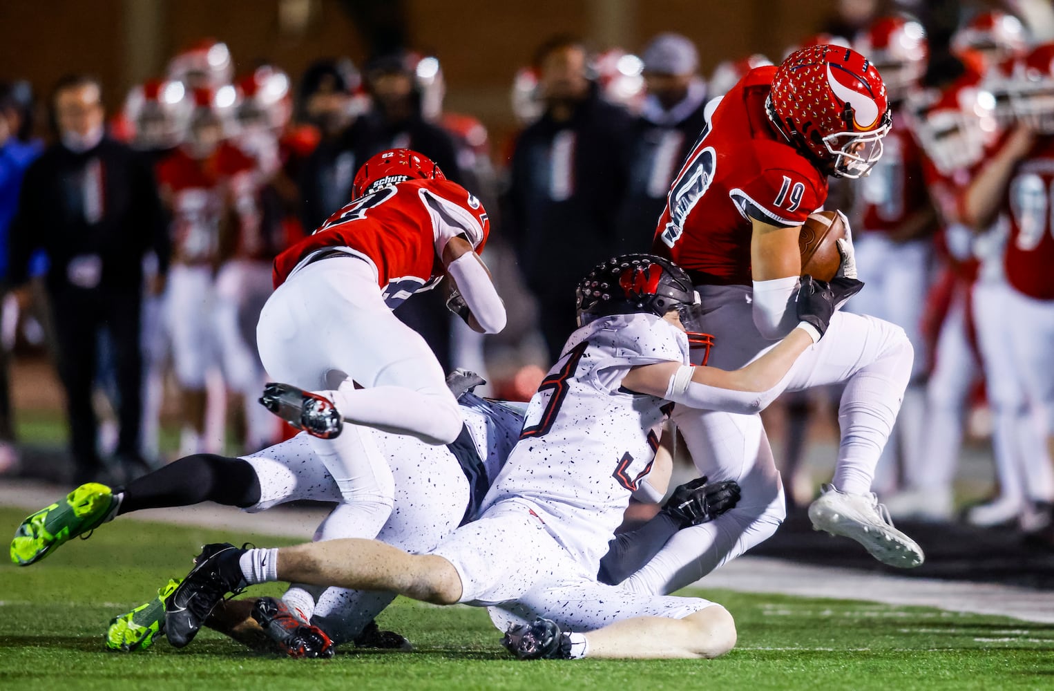 111023 lakota west football