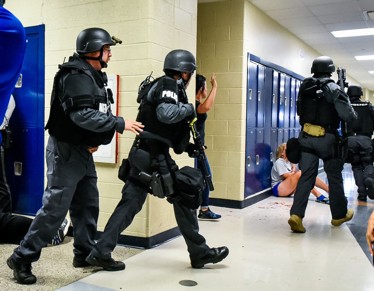 Hamilton police holds active shooter training at Hamilton High