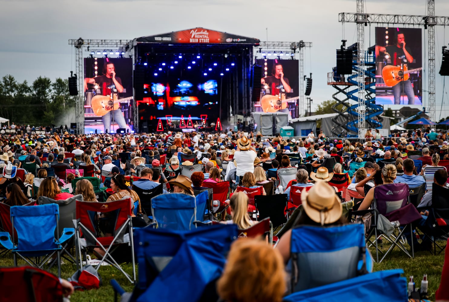 081323 VOA Country Music Fest Day 4