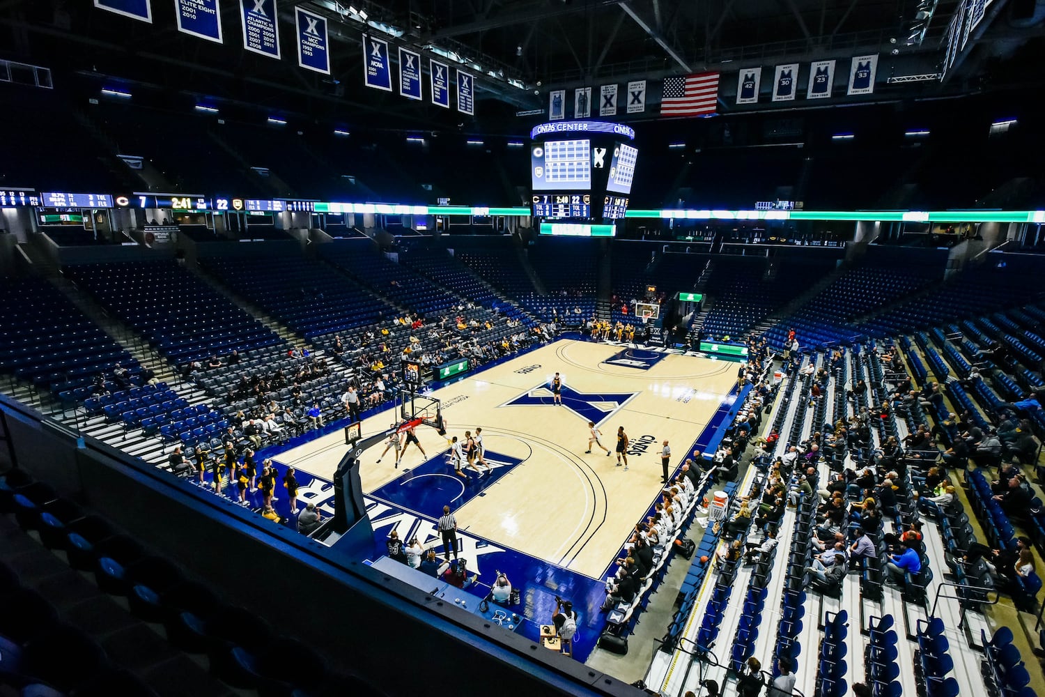 Centerville vs Moeller and Lakota East vs La Salle Regional basketball semifinals