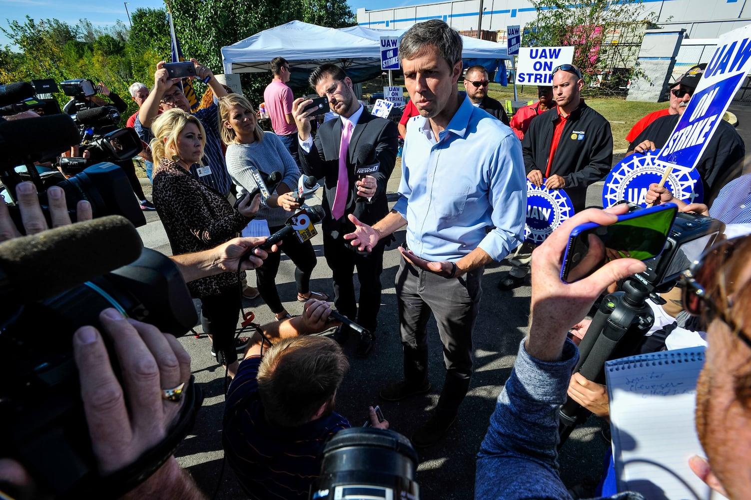 Presidential candidate visits UAW workers on strike in  West Chester