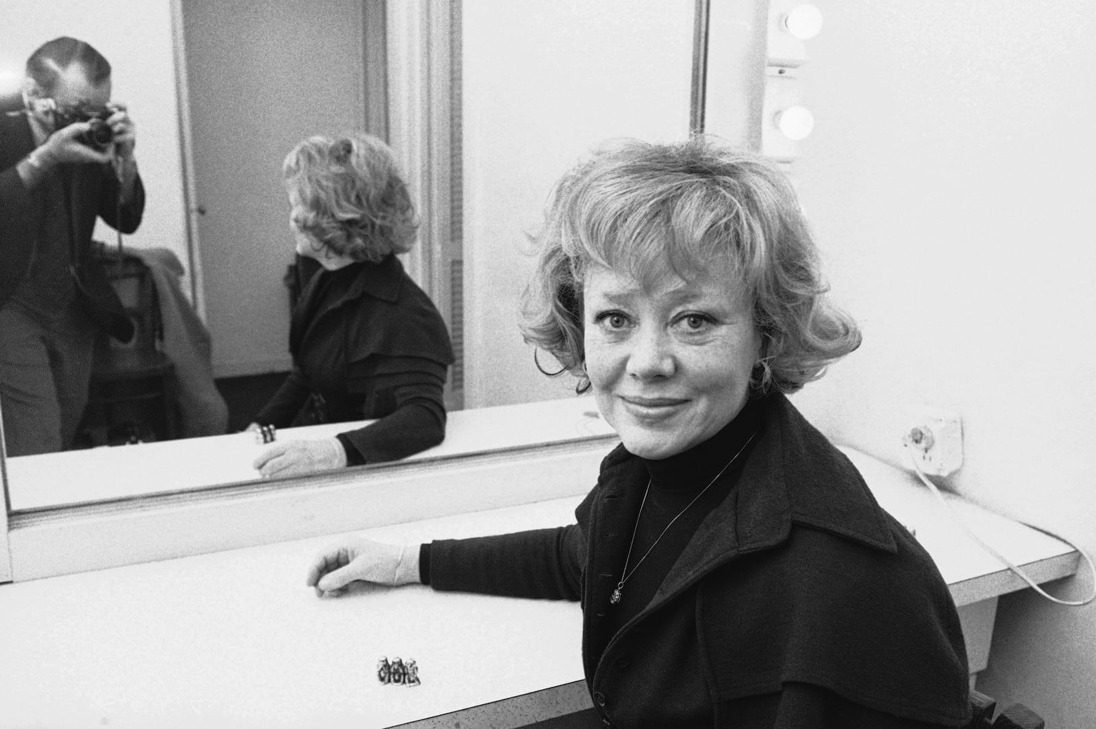 FILE - Glynis Johns is pictured in her New York dressing room on Jan, 12, 1973. (AP Photo/Jerry Mosey, File)