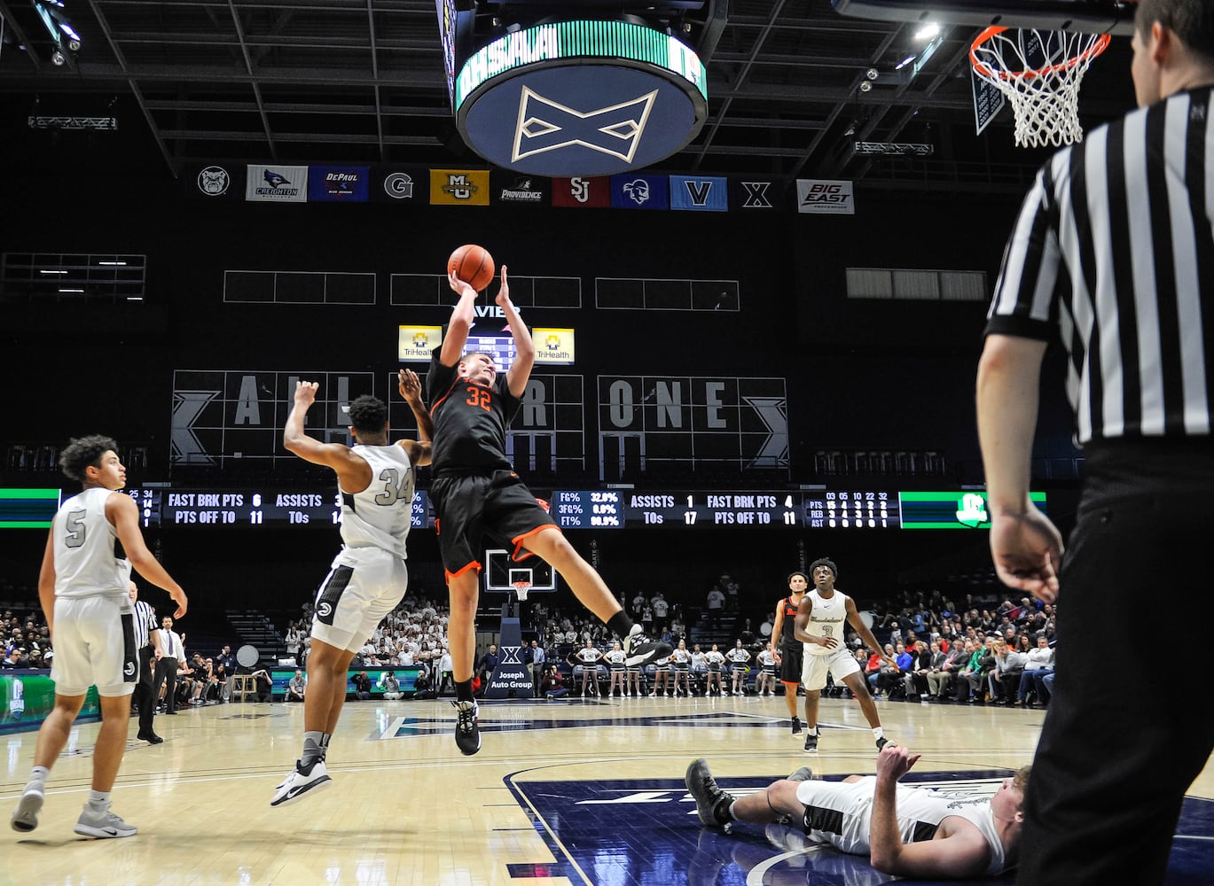 Lakota East beats Beavercreek in boys D1 district basketball final