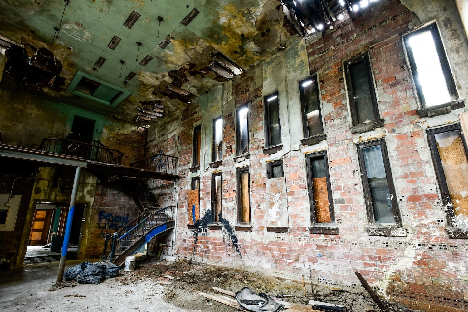 New owner looking to restore old Carnegie Library in Middletown