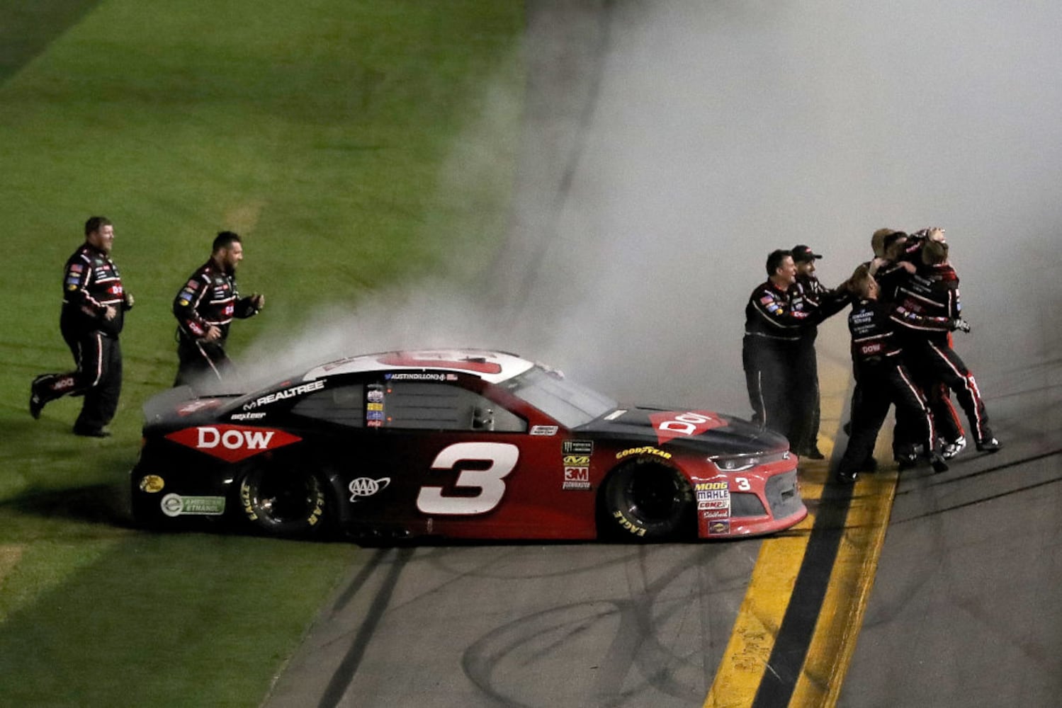 austin dillon wins 2018 daytona 500