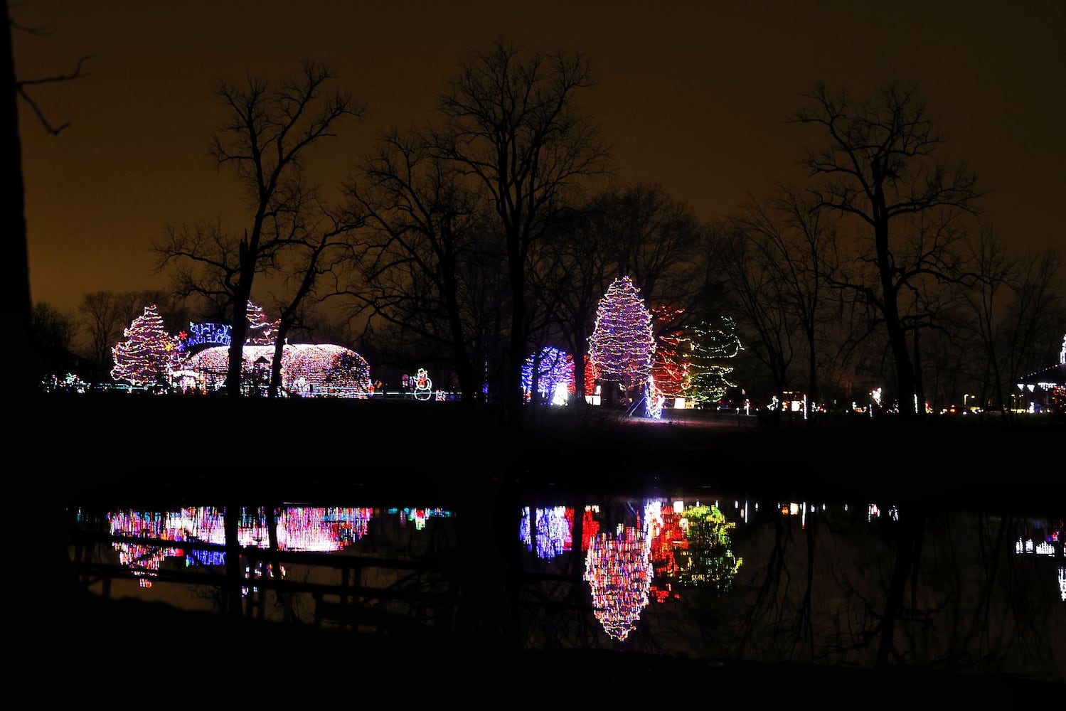 112422 Light Up Middletown