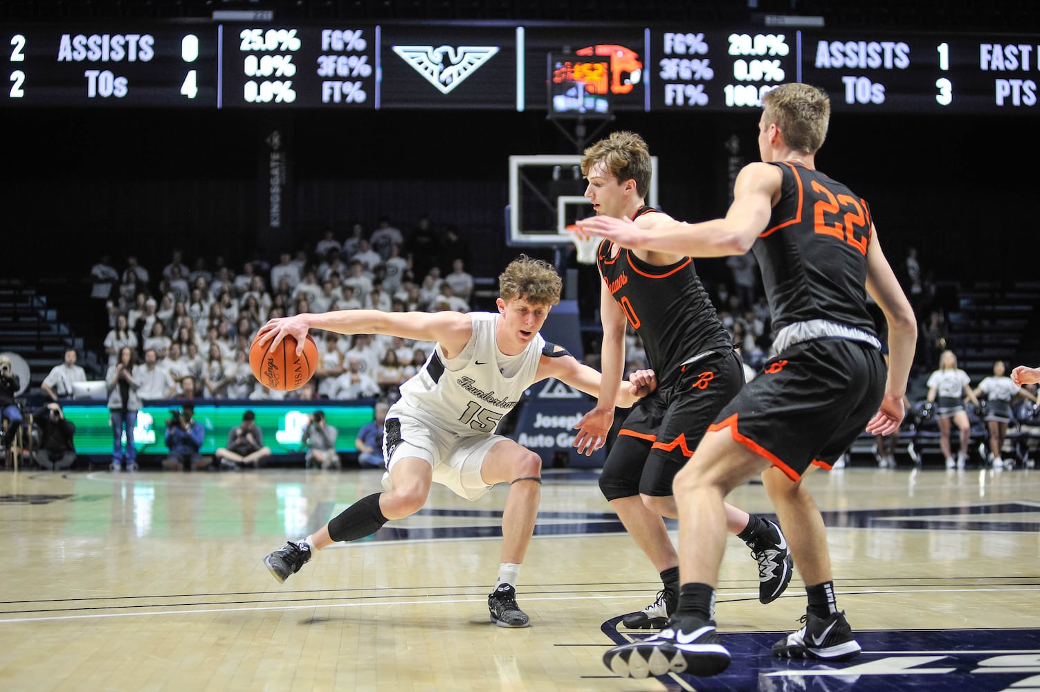 Lakota East beats Beavercreek in boys D1 district basketball final