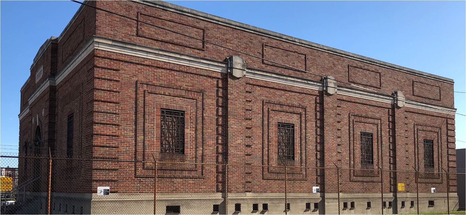 This building, which used to be a Hamilton electric substation, could become home to a farmer's collective or some other business. The city of Hamilton owns it now. MIKE RUTLDEDGE/STAFF