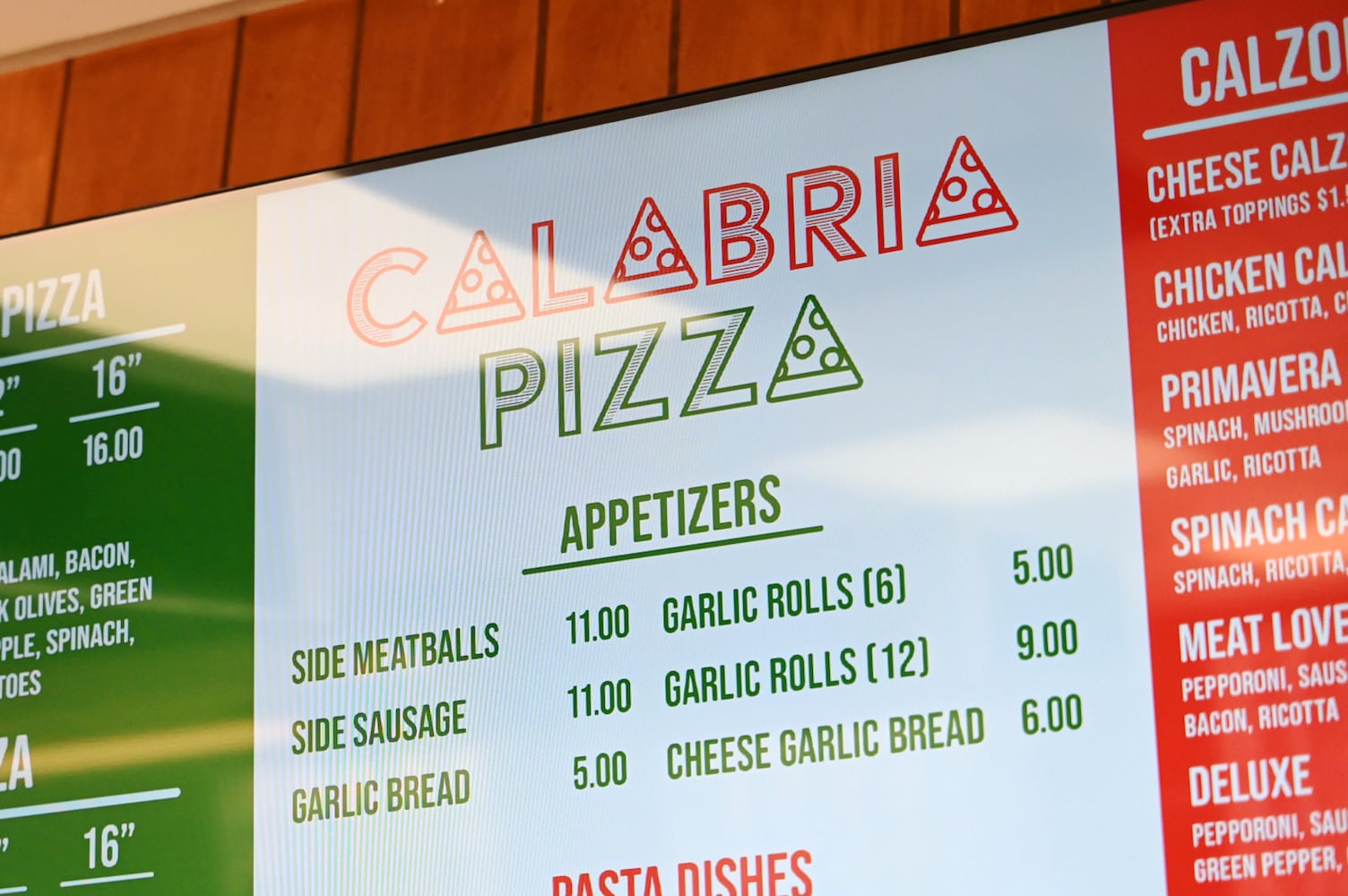 Calabria Pizza opens for business in Hamilton