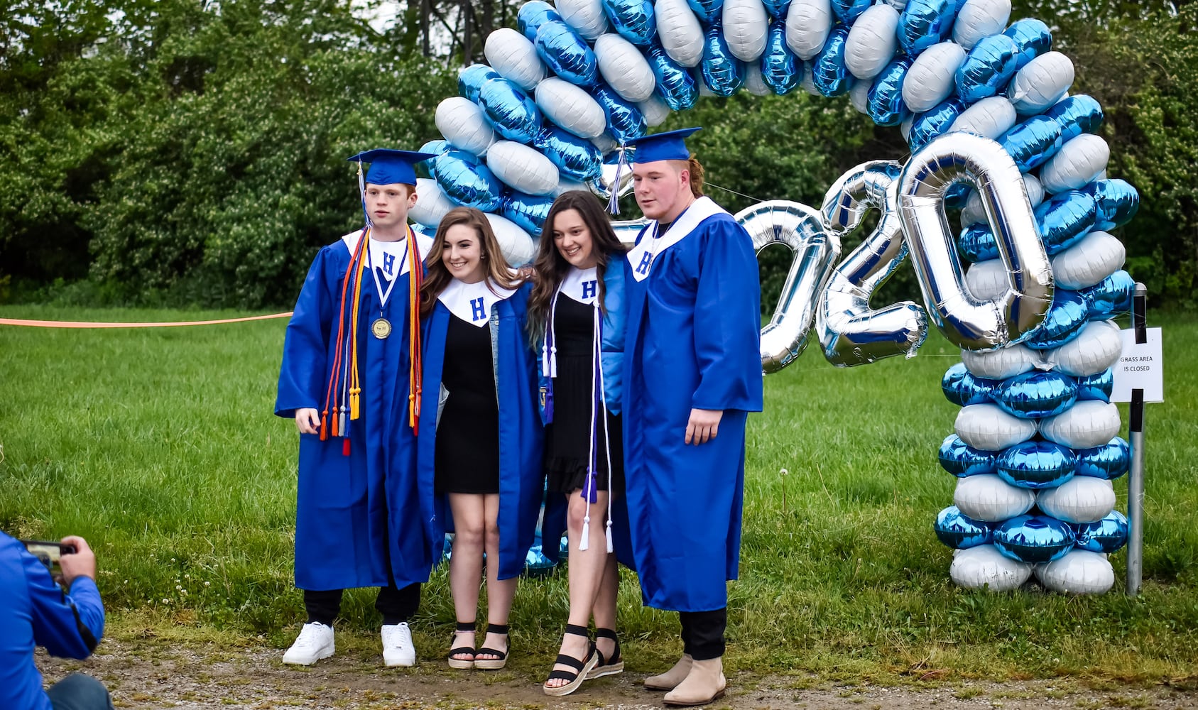 Hamilton High School seniors celebrate graduation at Holiday Auto Theatre drive-in