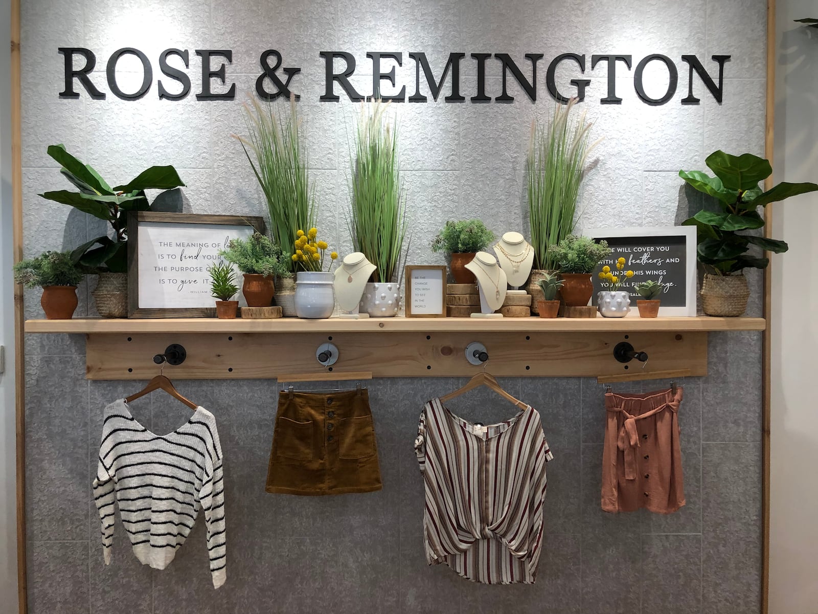 Rose & Remington has opened at the Mall at Fairfield Commons.