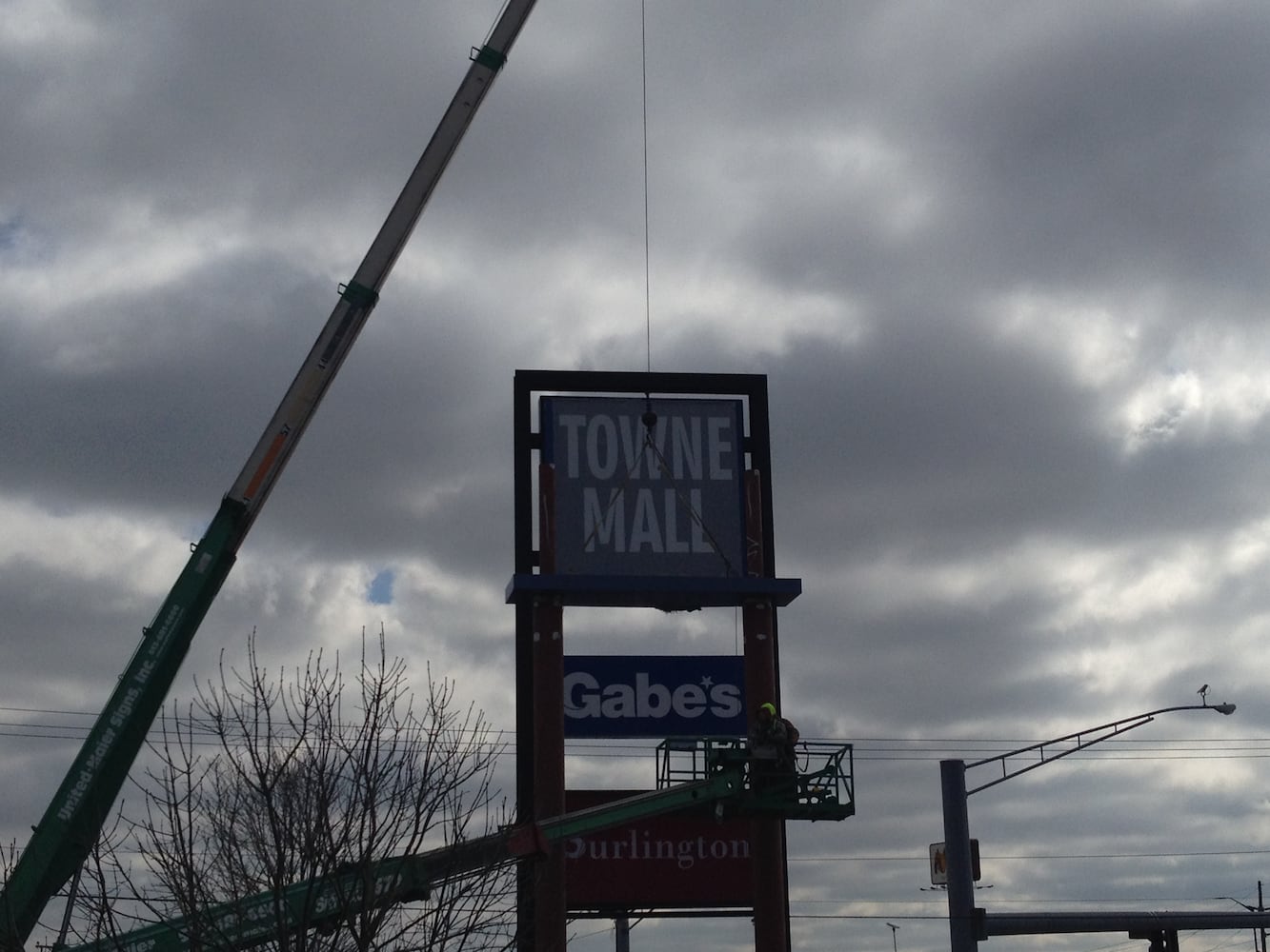 Buffalo Wild Wings, Aspen Dental part of Middletown mall addition