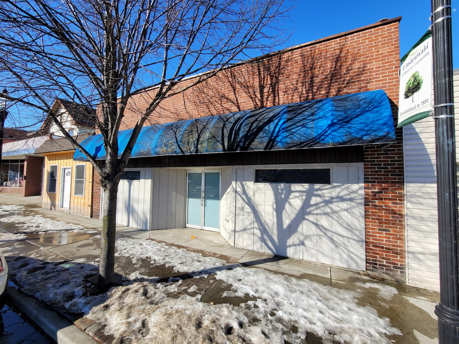 Hamilton City Council on Wednesday may decide to buy this building at 2255 Pleasant Ave. in the Lindenwald business district. NICK GRAHAM/STAFF