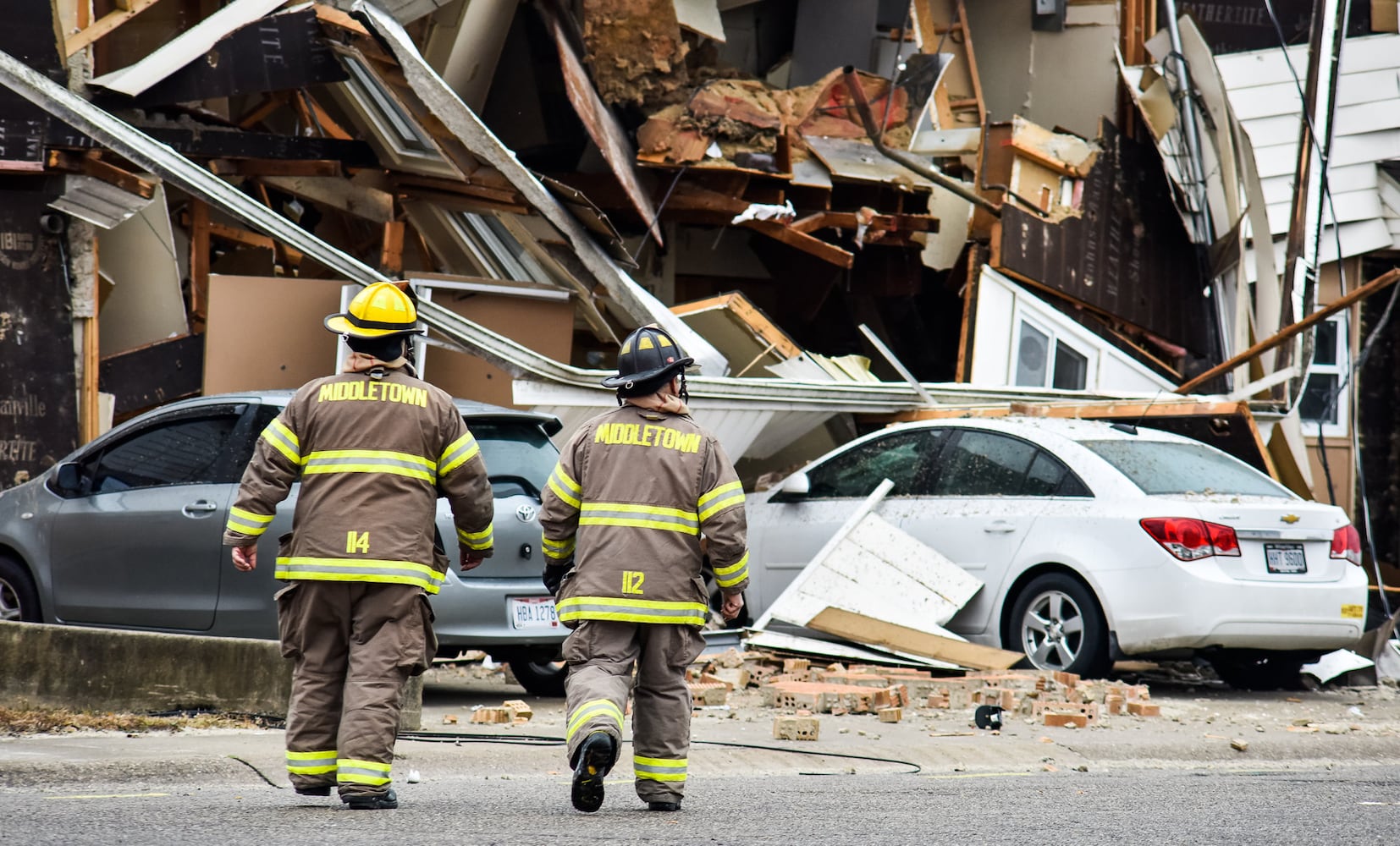 PHOTOS: Middletown apartment building collapse injures 1