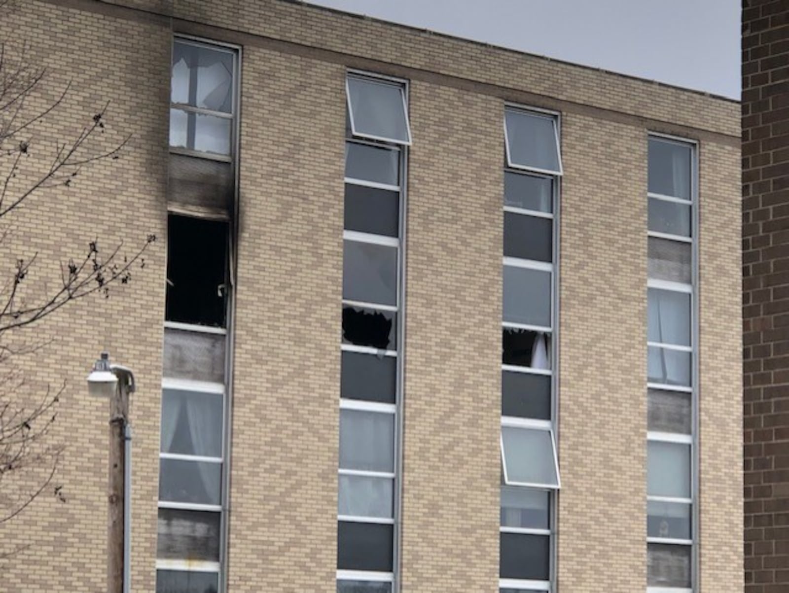 Two died and six were injured in a Monday evening apartment complex fire in Richmond, Indiana. STAFF PHOTO