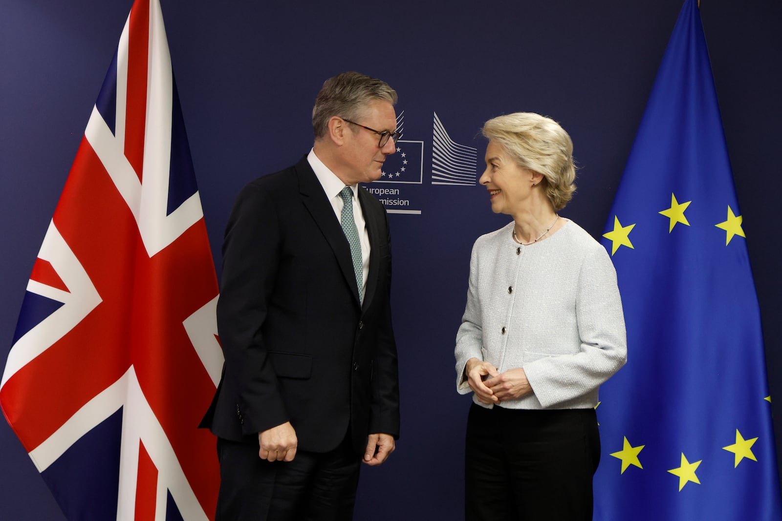 FILE - Britain's Prime Minister Keir Starmer meets European Commission President Ursula von der Leyen in Brussels, Wednesday, Oct. 2, 2024.(AP Photo/Omar Havana, File)