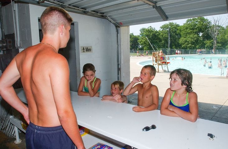 PHOTOS: Scenes from Eastview Pool in Hamilton from 2002.